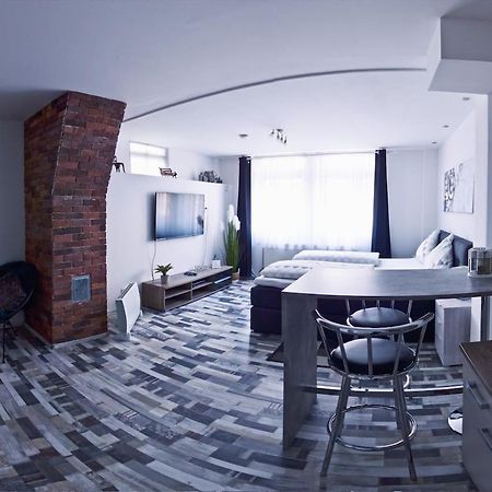 Moderne Wohnung Schwarzwald - In Bester Lage Direkt Am Fluss Bad Wildbad Eksteriør bilde